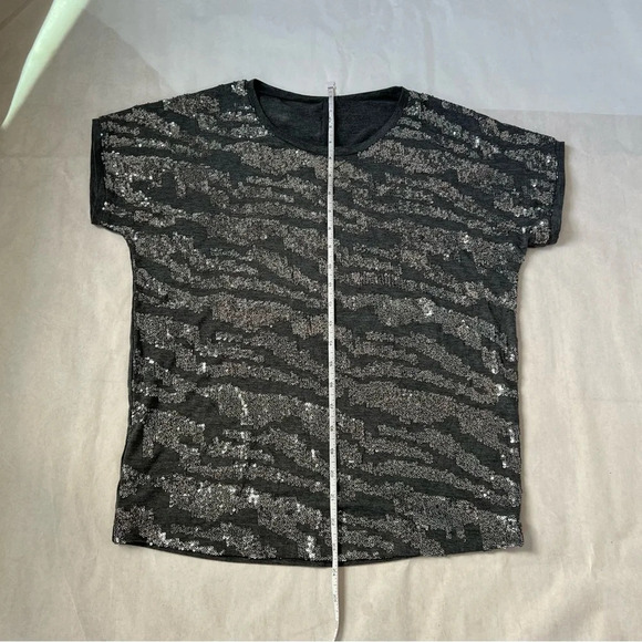 Zebra Sequin One Size Grey & Silver Womens Boxy NYE Top - Picture 7 of 7